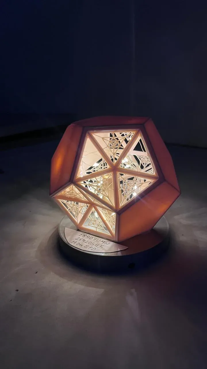 Side view of the printed lamp